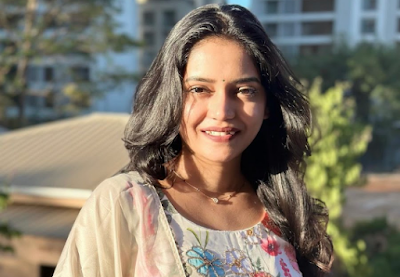 Shivani Manchekar Biography