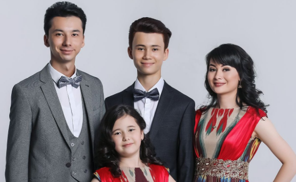 Robiya Havas Guruhi Family